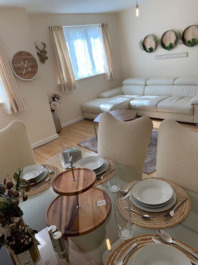 Apartment Modern Flat