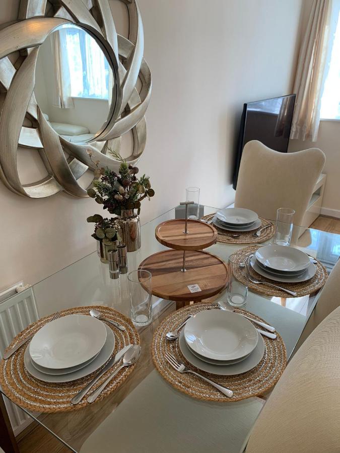 Modern Flat Watford (Hertfordshire)